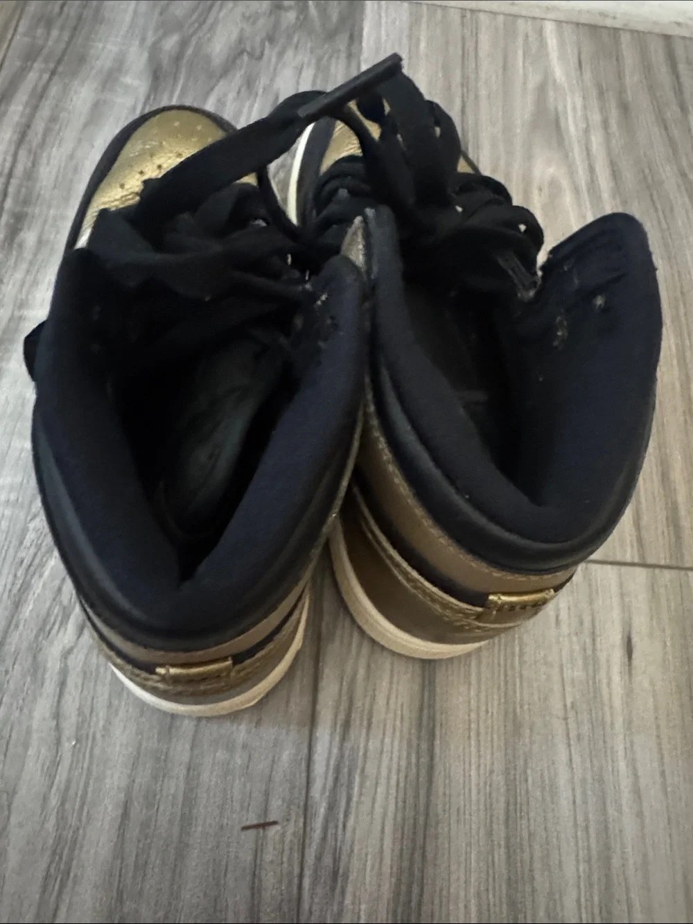 Nike High-Top Sneakers in Black and Metallic Gold High top Air Jordan 13c